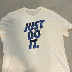 Men’s Big and Tall 3XL Nike Tshirt